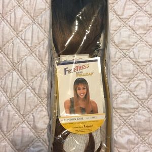 FreeTress London Girl